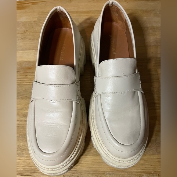 ALOHAS Cream Platform Loafers - Picture 6 of 10